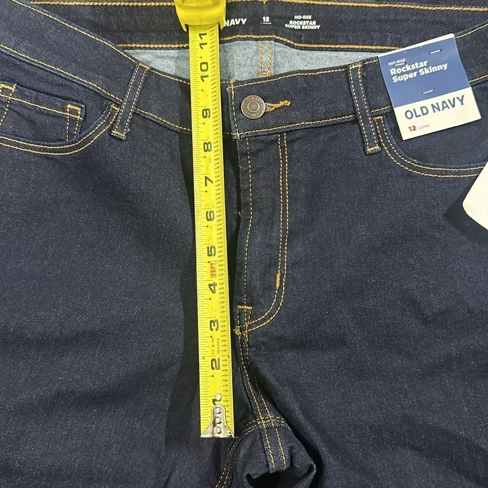 77.   NWT  Old Navy rockstar Women's super Skinny Jeans - Dark Blue size 12 L - Picture 5 of 8